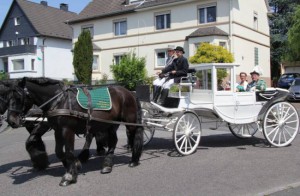 Kutschfahrt für Lemmi und Annette